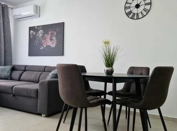 Апартамент Polarstar 2-zimmer Свети Влас